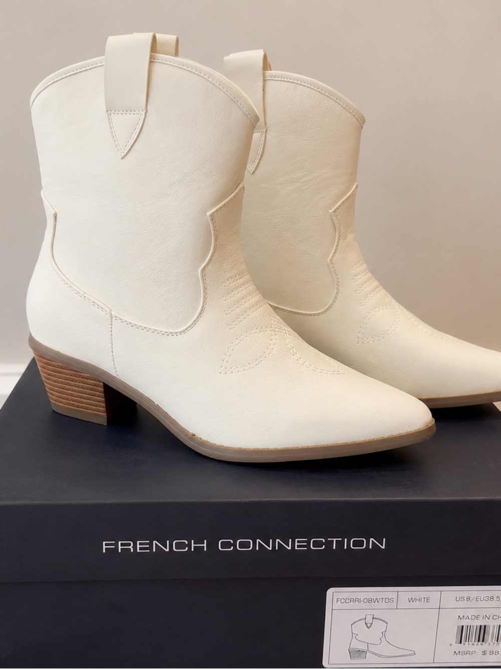 French Connection White Western Ankle Boots NWT Pointed Toe Block Heel Size 8